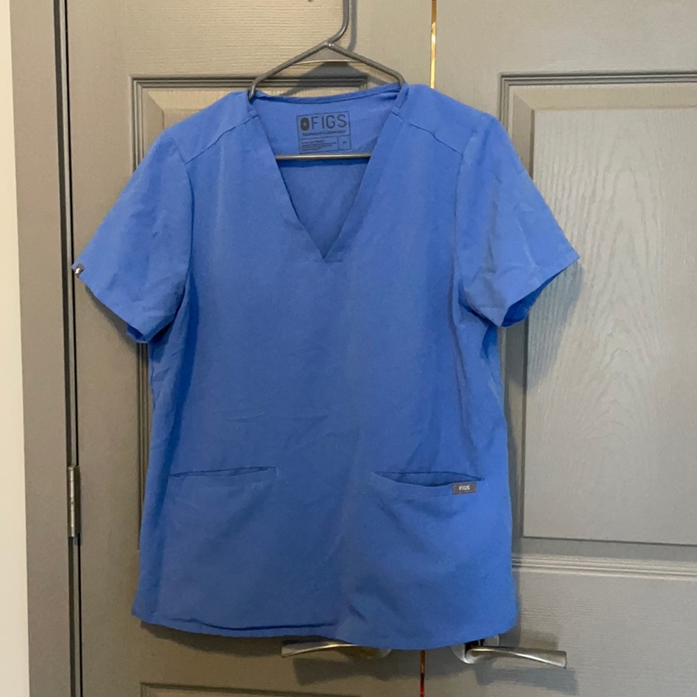 Figs Casma scrub top